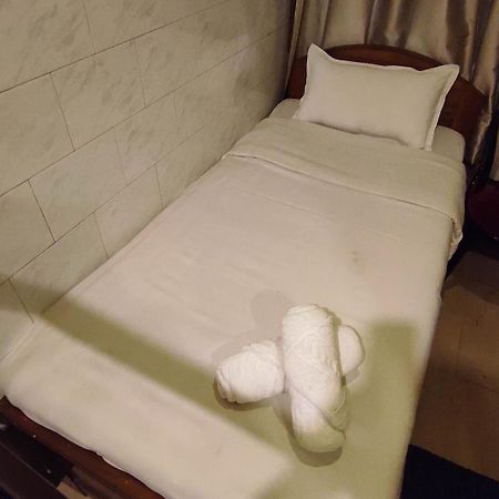 Baba Tourist Lodge Shillong Esterno foto