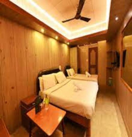 Baba Tourist Lodge Shillong Esterno foto