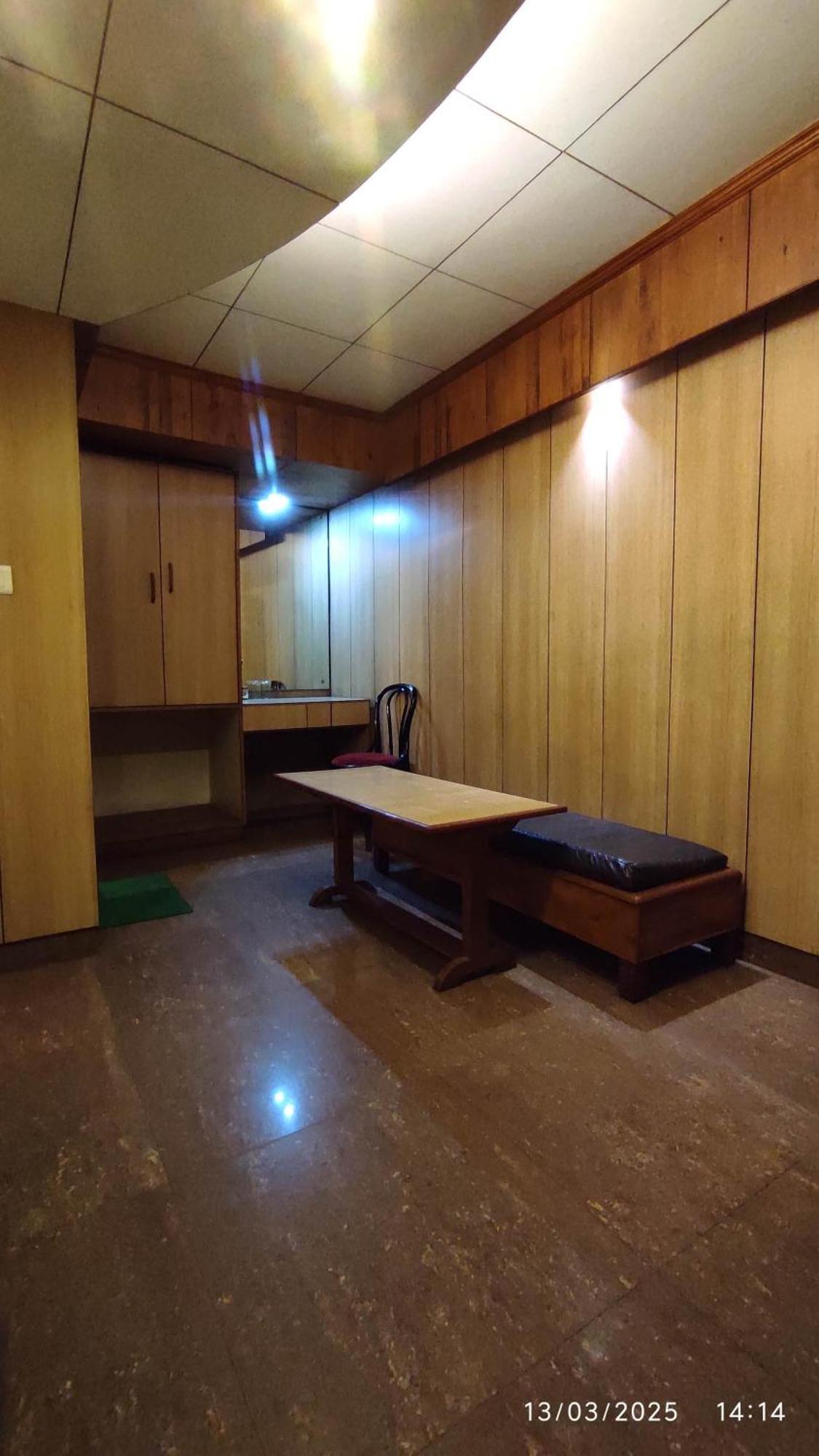 Baba Tourist Lodge Shillong Esterno foto